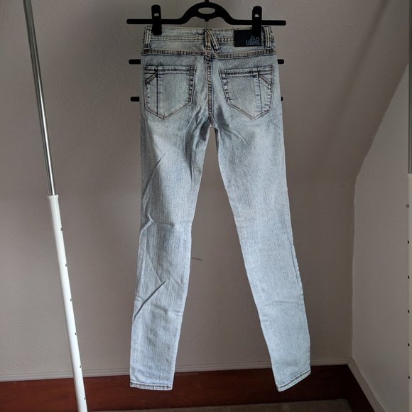 Urban Behavior Melrose Low Cut Acid Wash Jeans 25 - Picture 5 of 8